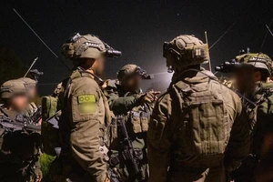 Chiến sự Trung Đông ngày 42: Israel nói sẽ đàm phán với Lebanon; Iran lên tiếng vụ Kuwait bị không kích lúc ngừng bắn; Ông Trump phát cảnh báo mới với Tehran