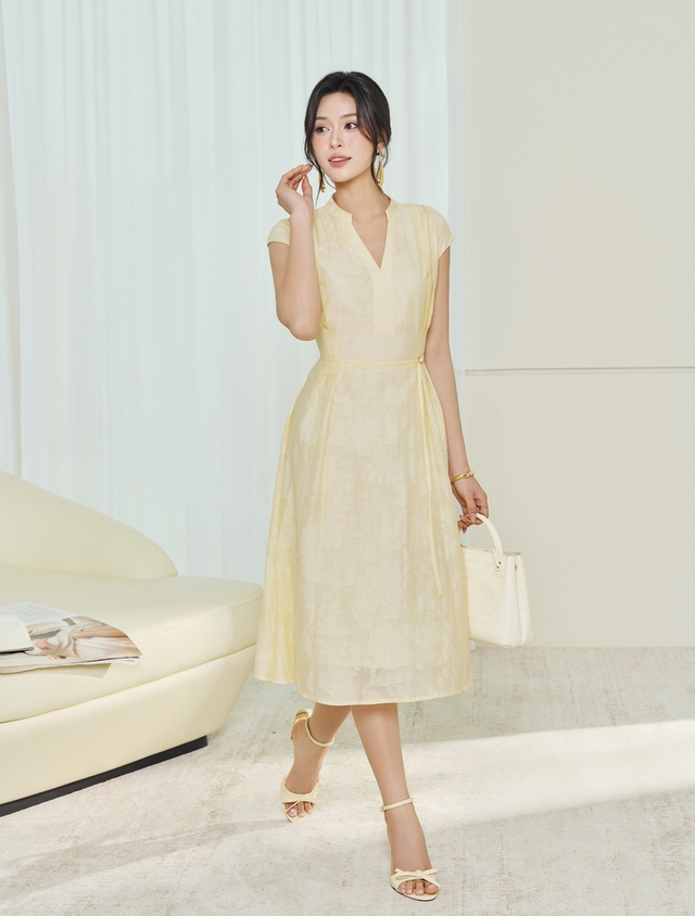 5 Ý tưởng váy dài đi biển thanh lịch cho mùa hè 2026 - Ảnh 3. 5 Ý tưởng váy dài đi biển thanh lịch cho mùa hè 2026 - Ảnh 3.