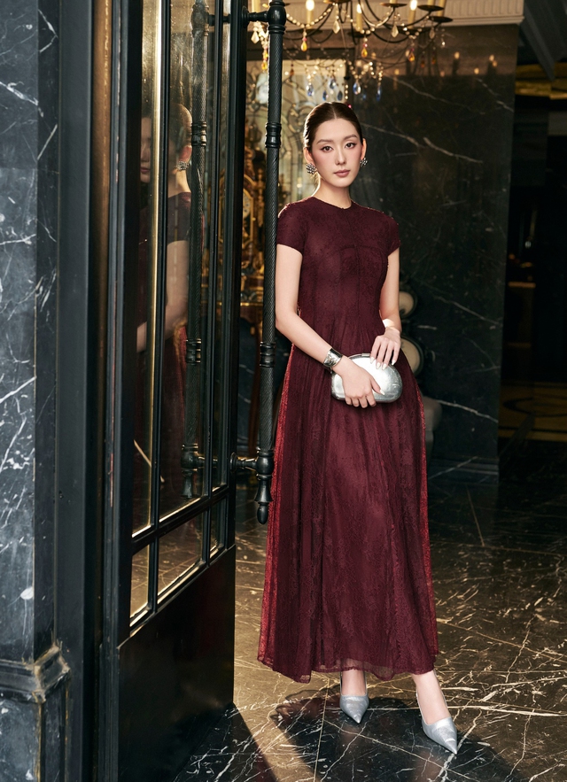 5 Ý tưởng váy dài đi biển thanh lịch cho mùa hè 2026 - Ảnh 4. 5 Ý tưởng váy dài đi biển thanh lịch cho mùa hè 2026 - Ảnh 4.