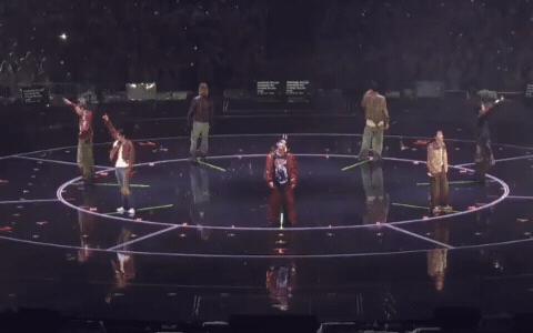 1775793399 309 San khau nhu le hoi quoc gia cua BTS 41