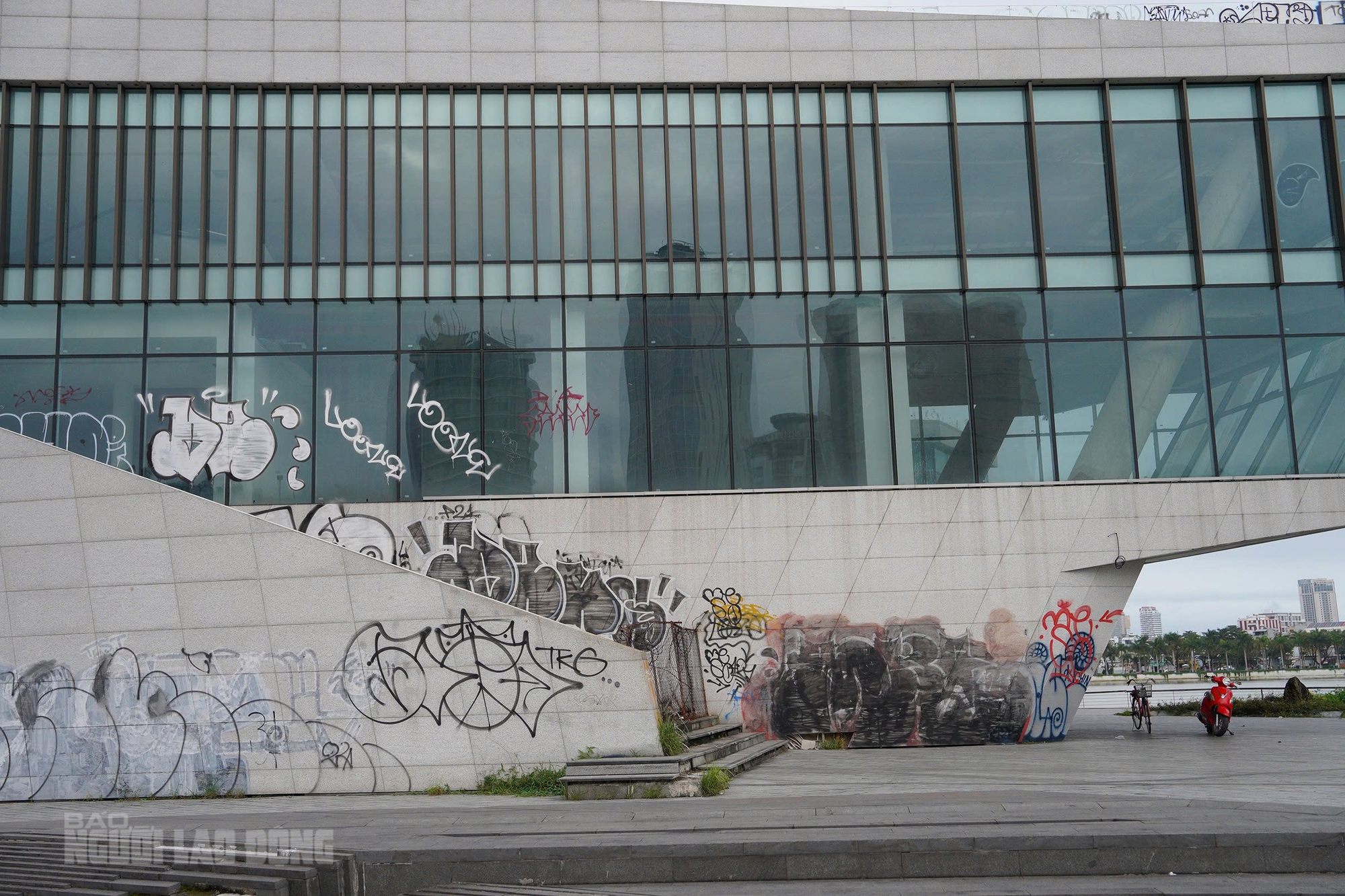 Cận cảnh bến du thuyền trăm tỉ bên sông Hàn Đà Nẵng 7 Cận cảnh bến du thuyền trăm tỉ bên sông Hàn - Ảnh 7.