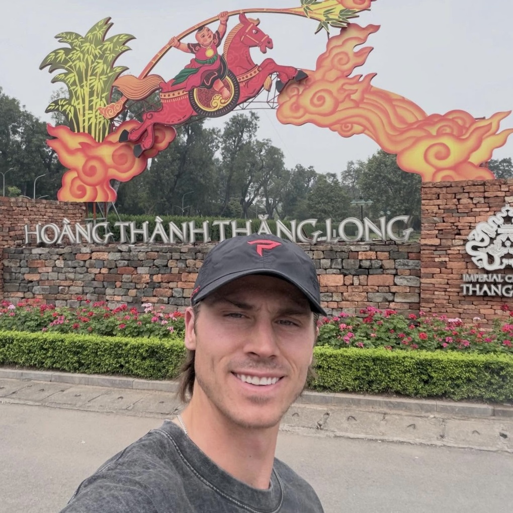 Tay vợt pickleball hàng đầu thế giới chui hầm, bắn súng ở Địa đạo Củ Chi - 3