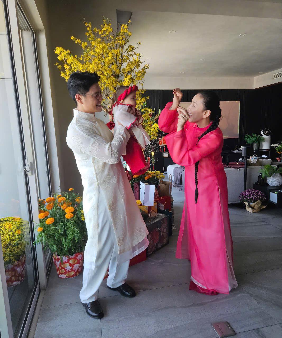 1775797055 359 Ngo Thanh Van keu cuu luc nua dem vi mot