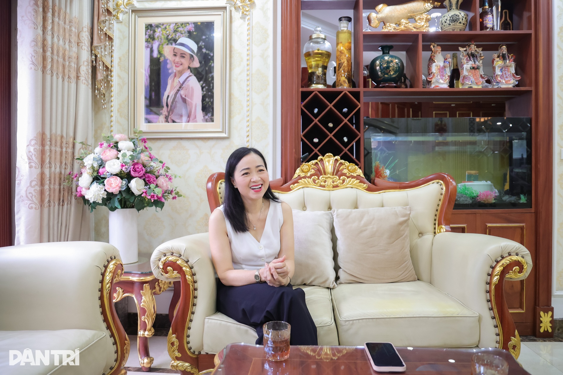 Bên trong biệt thự rộng 150m2, cao 5 tầng của Hậu sida - NSƯT Linh Huệ - 2 Bên trong biệt thự rộng 150m2, cao 5 tầng của Hậu sida - NSƯT Linh Huệ - 2