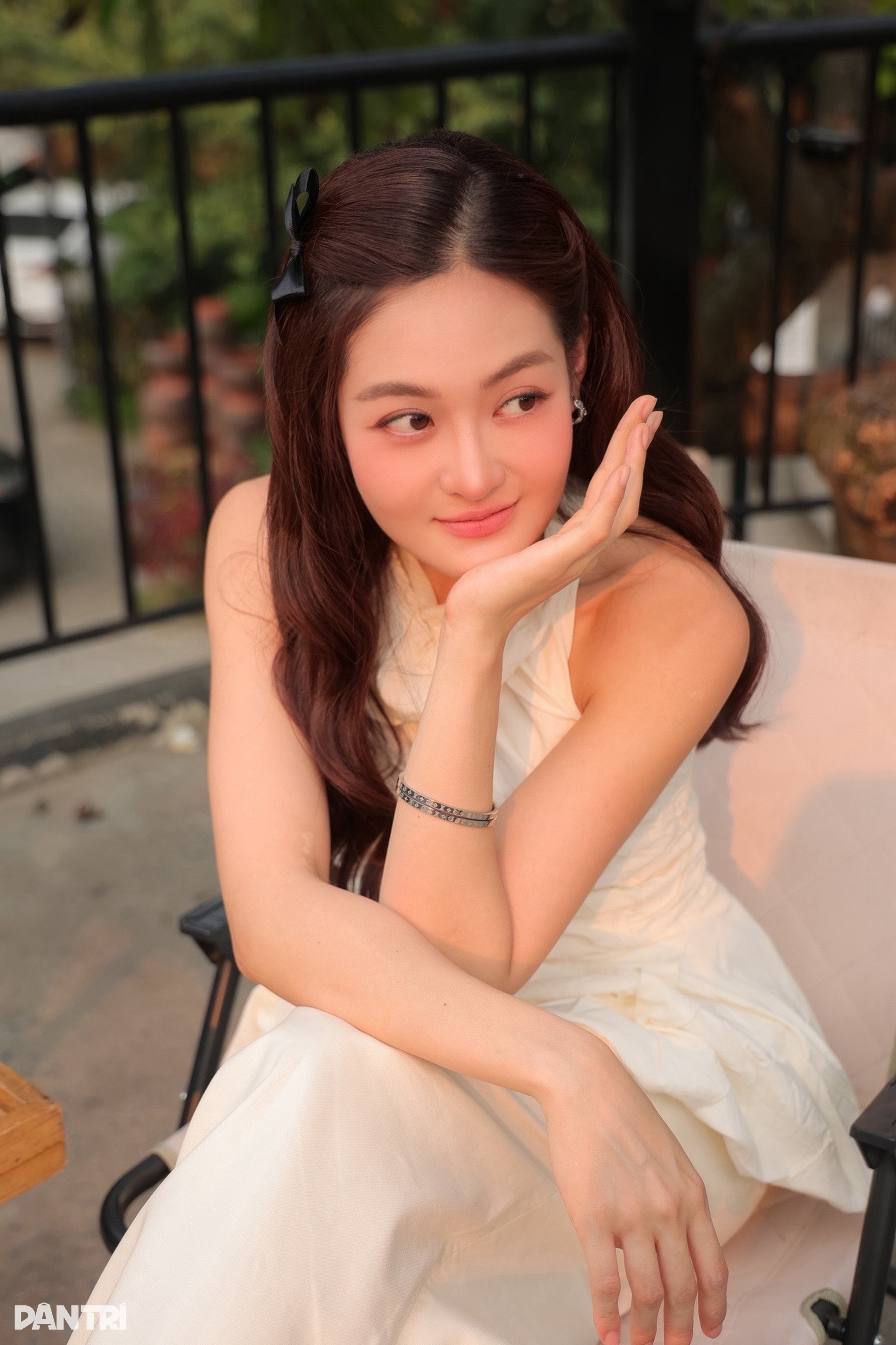 Nữ diễn viên phim giờ vàng cuốn hút nhờ gu thời trang tinh tế - 10