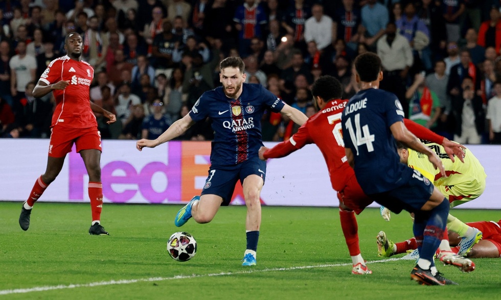 Lượt đi tứ kết Champions League: Cửa tử cho Barcelona, Real Madrid - 3