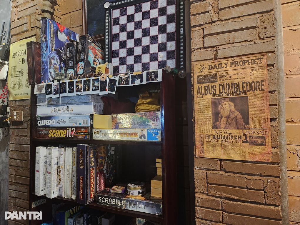 Quán cà phê Hà Nội cho khách nhập vai phù thuỷ, khách Tây check-in liên tục - 4