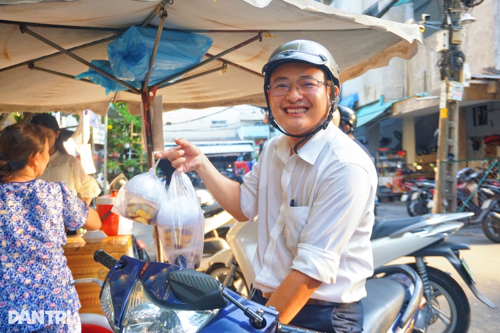 Đi ăn bánh flan chửi ở TPHCM, khách bất ngờ với cách xưng hô của chủ quán - 2