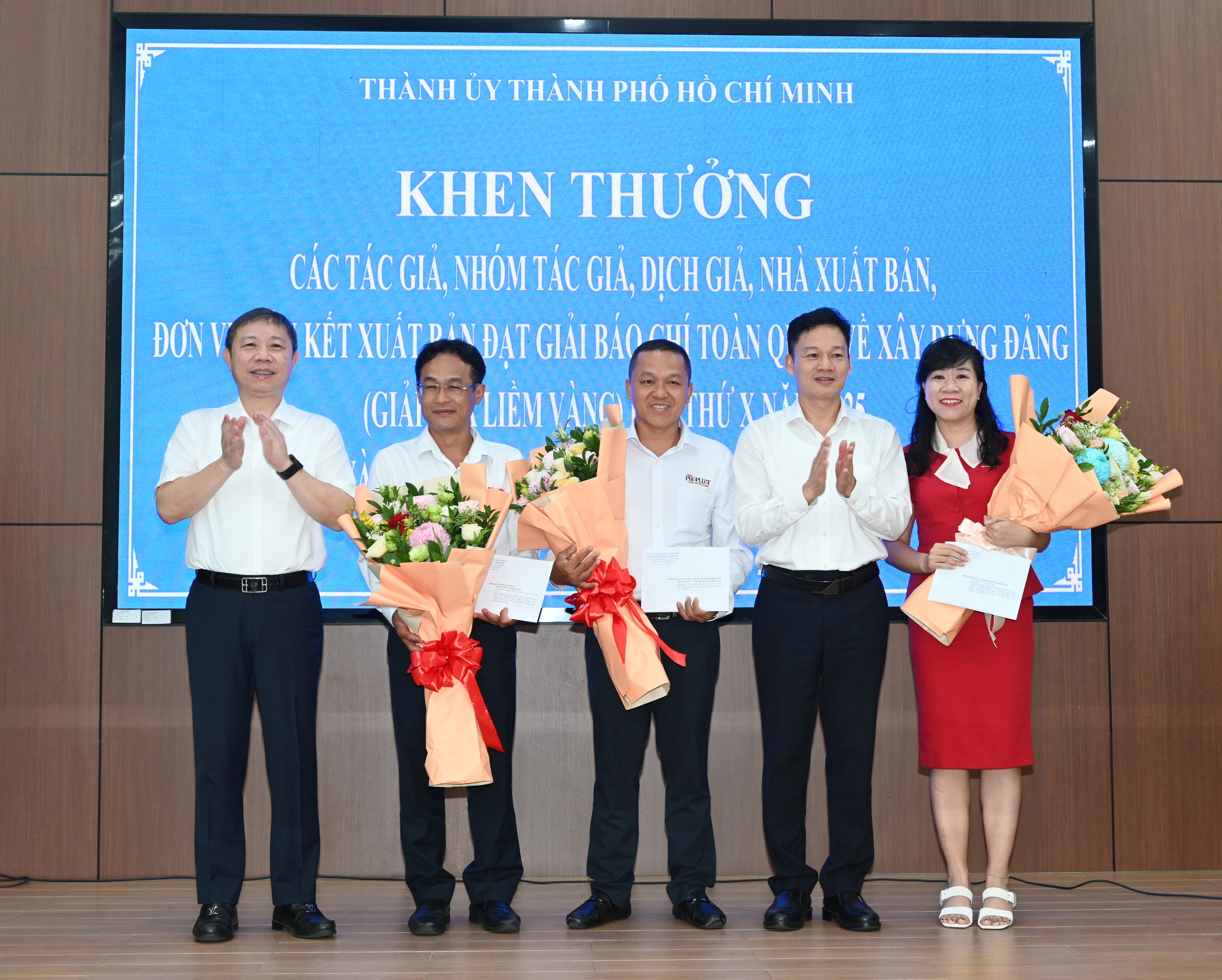 Ban Tuyên giáo và Dân vận Thành ủy TPHCM ký kết quy chế phối hợp với Sở Văn hóa và Thể thao 3 Ban Tuyên giáo và Dân vận Thành ủy TPHCM ký kết quy chế phối hợp với Sở Văn hóa và Thể thao - Ảnh 3.