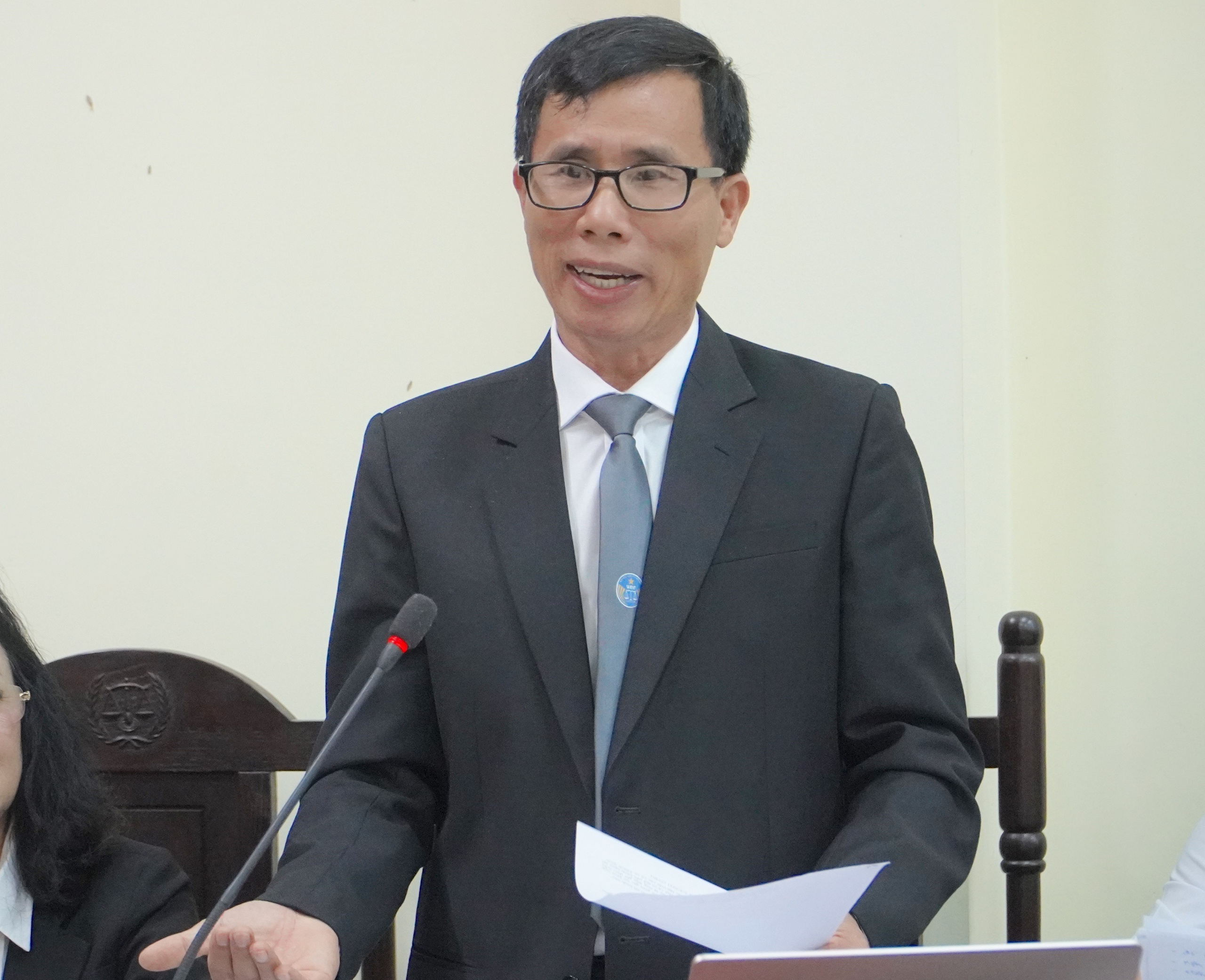 Chưa đủ căn cứ để xử phạt! 2 Vụ cây mai vàng ở Côn Đảo: Chưa đủ căn cứ để xử phạt! - Ảnh 2.