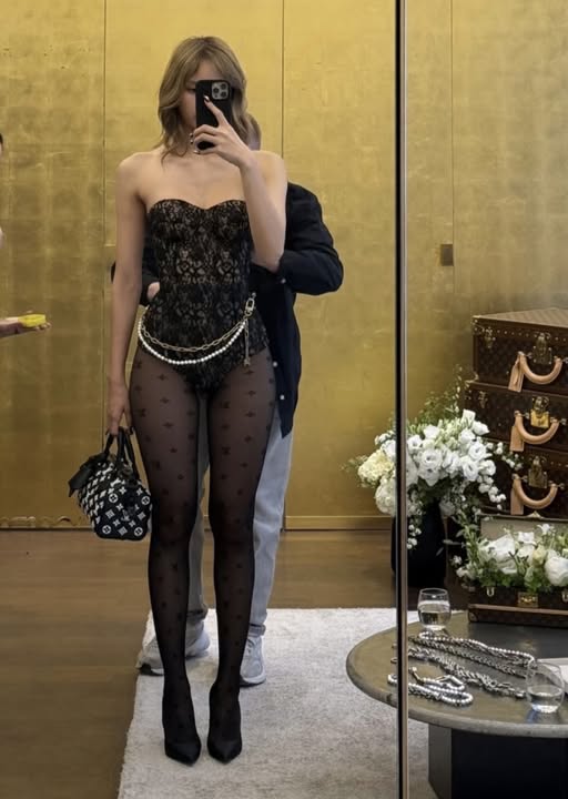 1775805180 108 Ty le bup be cua Lisa