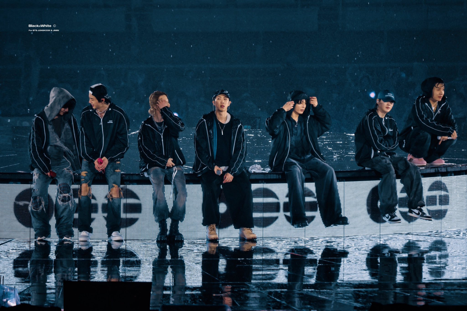 1775805513 448 Review concert 360 do dau tien cua BTS co gi