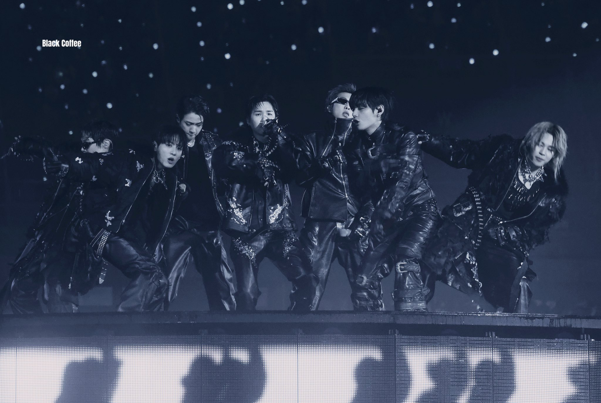 1775805521 845 Review concert 360 do dau tien cua BTS co gi