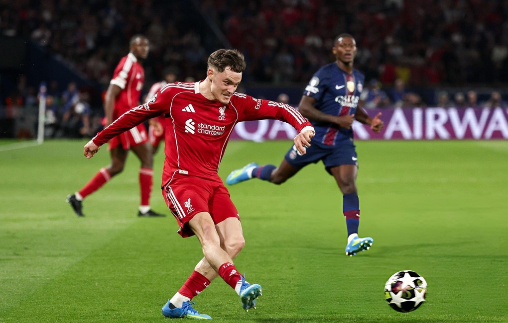 HLV Slot thừa nhận Liverpool may mắn sau trận thua toàn diện PSG - 3