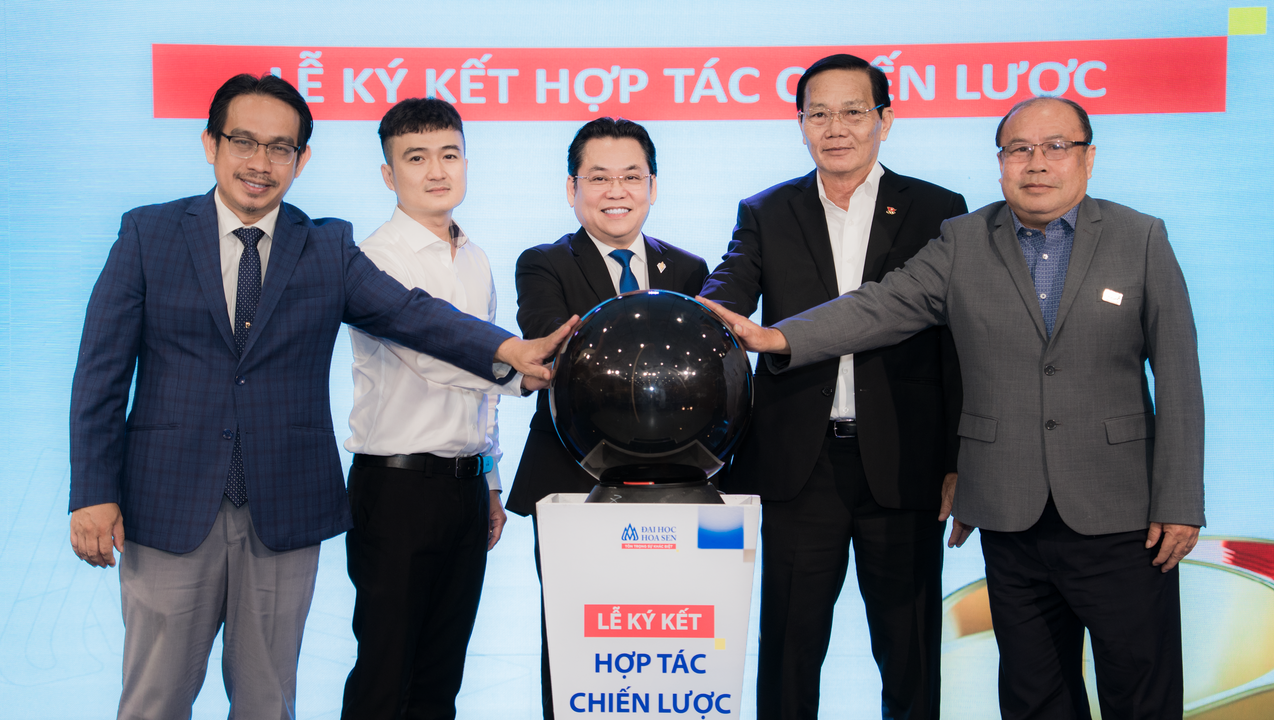 Trường ĐH Hoa Sen trao học bổng toàn phần cho Bích Thùy, mở rộng đào tạo kinh tế thể thao- Ảnh 3.