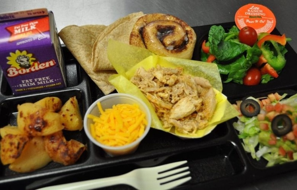 Ăn bán trú ở Mỹ: Học sinh được chọn mua suất ăn tại trường hoặc tự mang cơm - 2