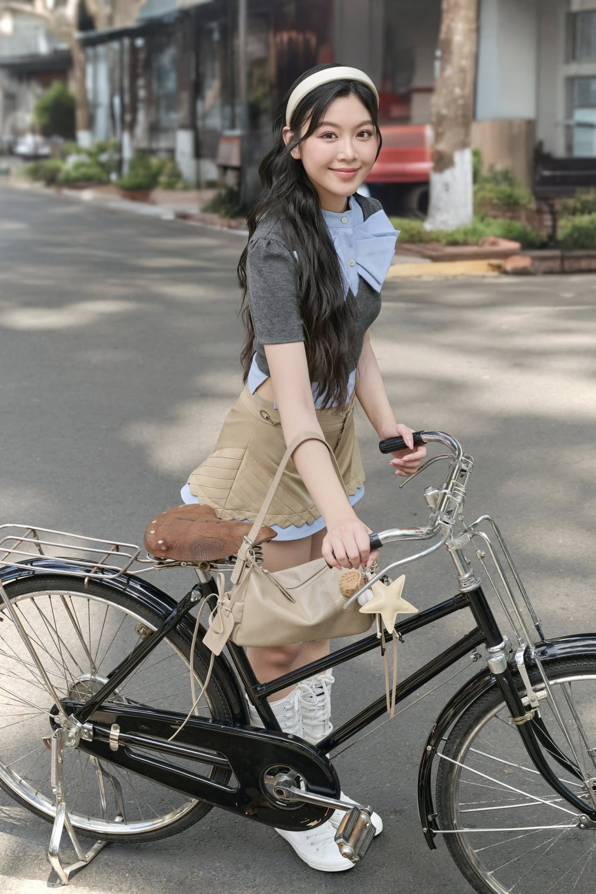 Lọ Lem tuổi 20: Nhan sắc rạng ngời cầm kỳ thi họa, sở hữu xe tiền tỷ - 7