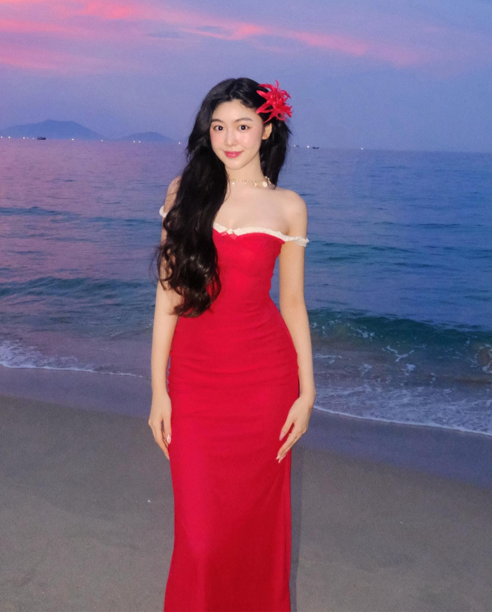 Lọ Lem tuổi 20: Nhan sắc rạng ngời cầm kỳ thi họa, sở hữu xe tiền tỷ - 11