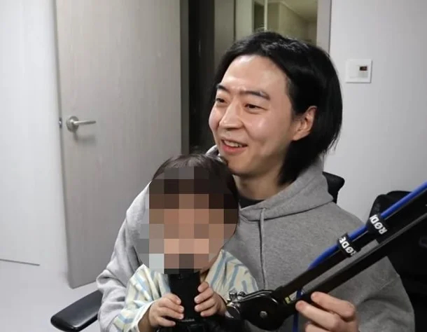 1775808187 89 Nam dien vien bien mat suot 5 nam qua sau