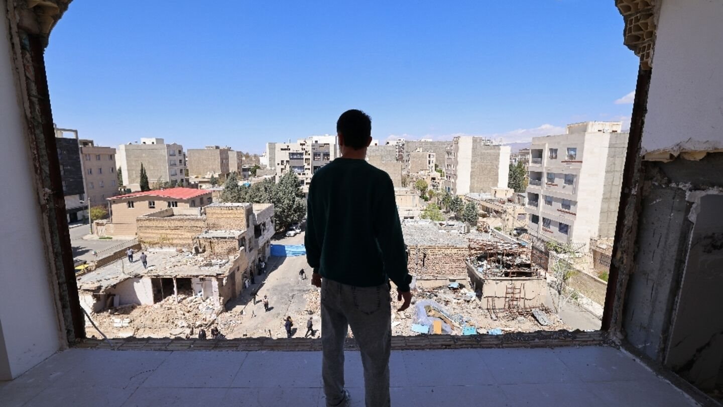 1775808846 451 Kinh te Iran kho chong kho tang truong GDP gan