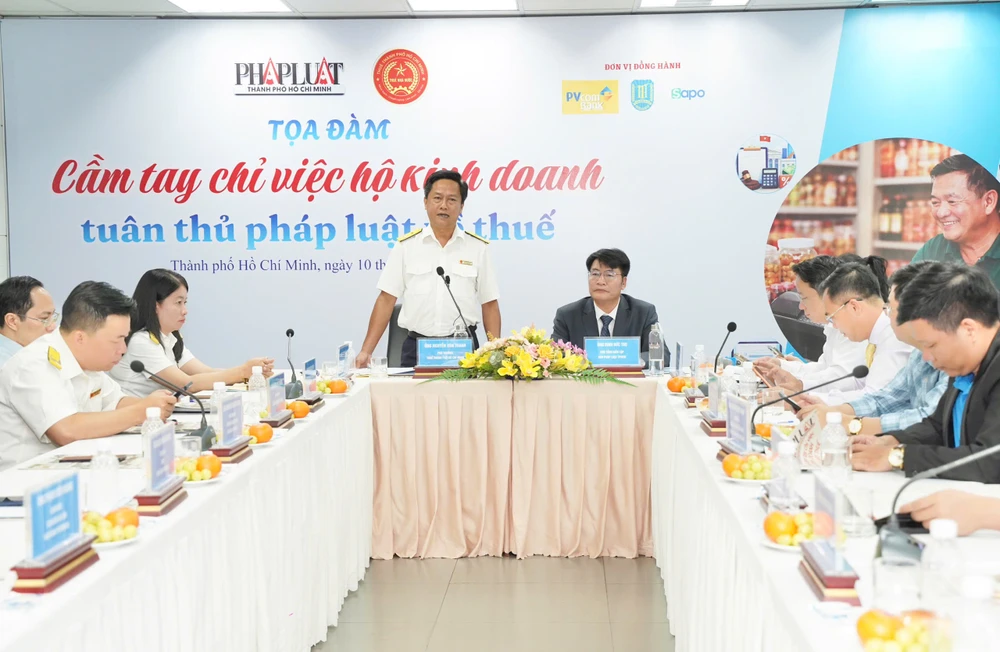 Ông Nguyễn Văn Thành, Phó trưởng Thuế TP.HCM khẳng định việc chuyển đổi phương pháp thuế không phải gánh nặng mà là nền tảng tất yếu để hộ kinh doanh phát triển. Ảnh: THUẬN VĂN IMG_7355.JPG