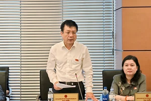 Doanh nghiệp chịu 3 sức ép vì giá xăng dầu, ĐBQH kiến nghị sớm giảm thuế