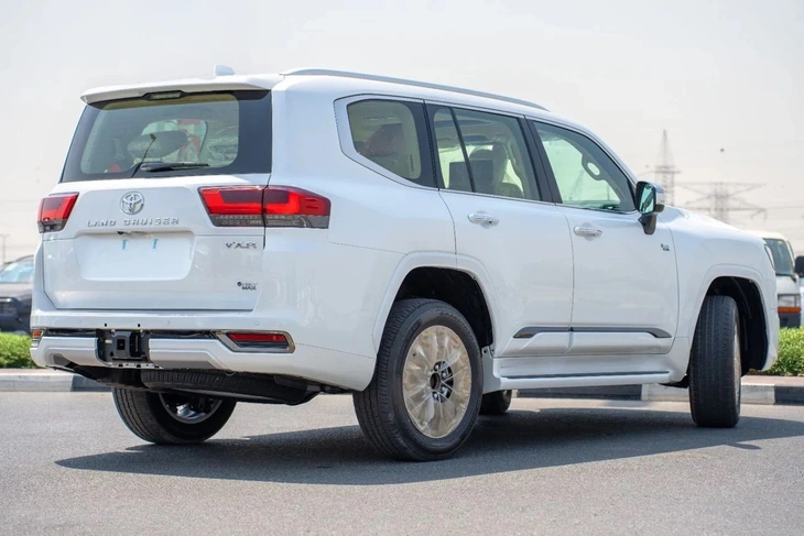 Toyota Land Cruiser - Ảnh 4.