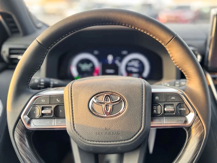 Toyota Land Cruiser - Ảnh 5.