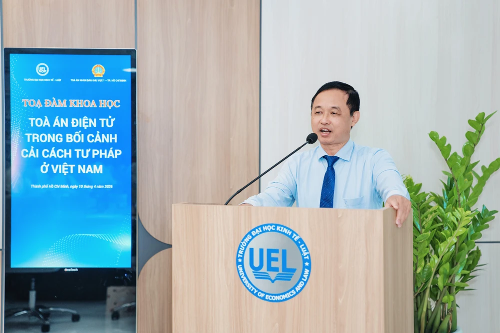 Ông Nguyễn Biên Thùy, Phó Chánh án TAND Tối cao, phát biểu tại tọa đàm. Ảnh: NGUYỄN CHÍNH ong_nguyen-bien-thuy_Toa-dam.jpg