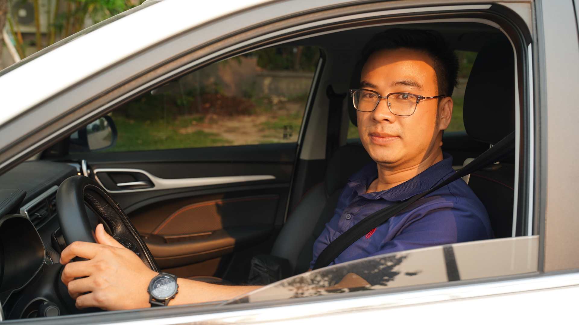 1775820566 61 Tinh canh tien thoai luong nan cua nguoi dung