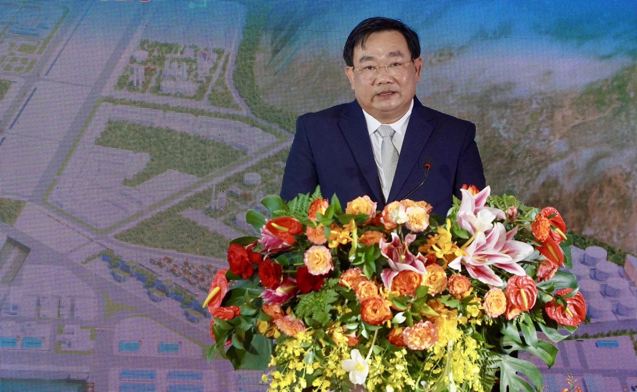 Khánh Hòa triển khai dự án Nhà máy nhiệt điện LNG Cà Ná hơn 57.000 tỉ đồng- Ảnh 3. Khánh Hòa triển khai dự án Nhà máy nhiệt điện LNG Cà Ná hơn 57.000 tỉ đồng- Ảnh 3.