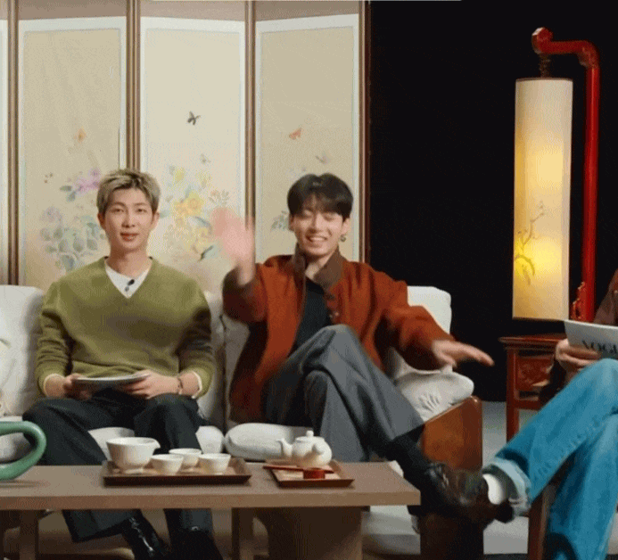 1775826551 18 Viet Nam co 1 ca khuc noi tieng toan cau