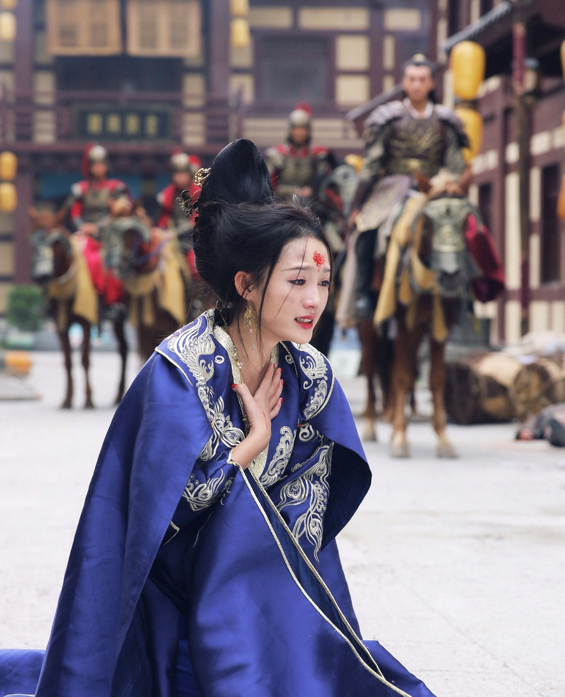 Công chúa đẹp nhất Trung Quốc suốt 10 năm qua: Dung mạo được tạc từ ngọc quý, tựa trăng rằm soi sáng nhân gian- Ảnh 2.