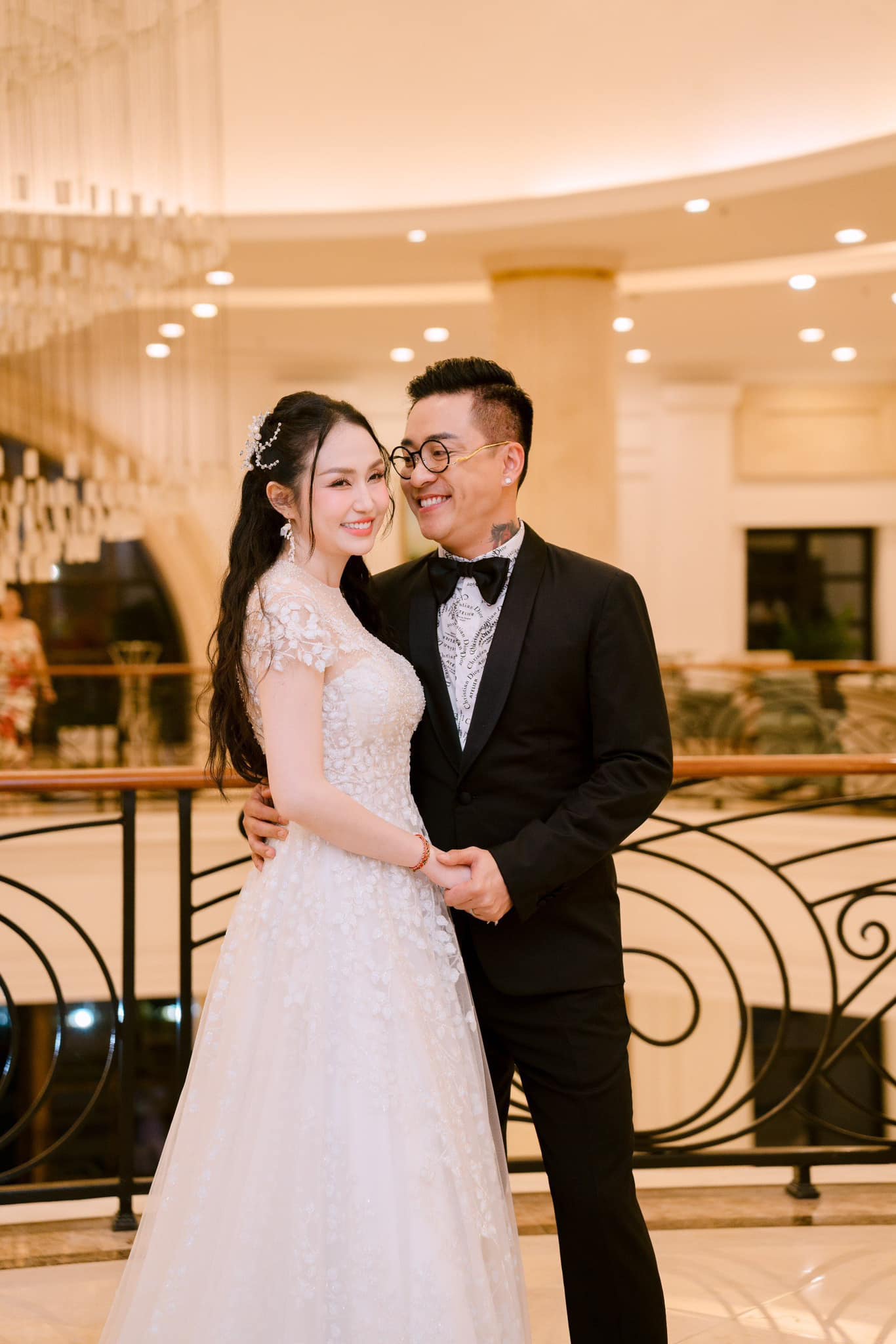 Tuấn Hưng lên tiếng khi Hương Baby bị chê thẩm mỹ quá đà- Ảnh 2.