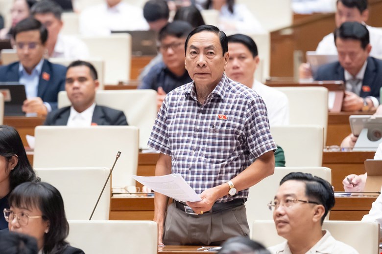 Đại biểu đề xuất cá nhân, tổ chức tín ngưỡng, tôn giáo phải định danh, xác thực tài khoản 2 tôn giáo - Ảnh 2.