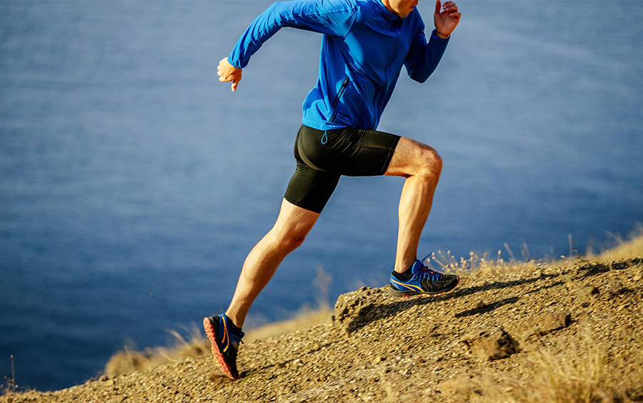 1775841291 379 Sai lam khi di bo leo doc khien mo bung