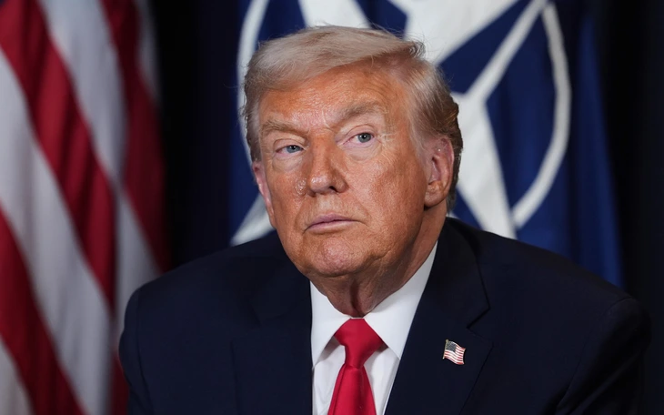 Thủ tướng Anh khẳng định NATO 'có lợi cho Mỹ' giữa chỉ trích của ông Trump - Ảnh 3.