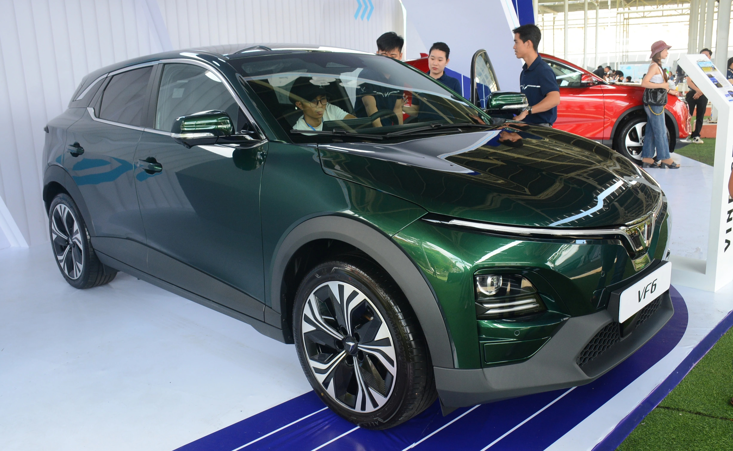 10 ô tô bán chạy nhất Việt Nam tháng 3.2026: VinFast và Mitsubishi dẫn đầu - Ảnh 5.