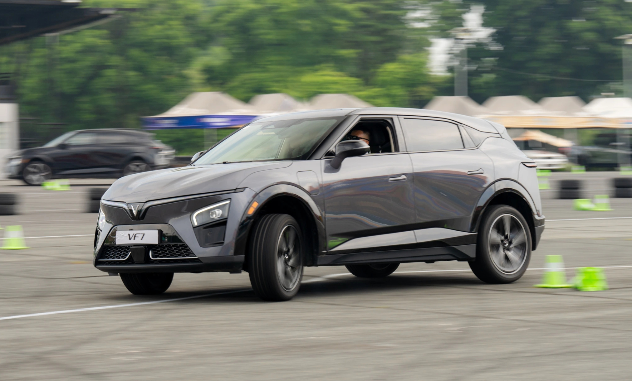 10 ô tô bán chạy nhất Việt Nam tháng 3.2026: VinFast và Mitsubishi dẫn đầu - Ảnh 10.