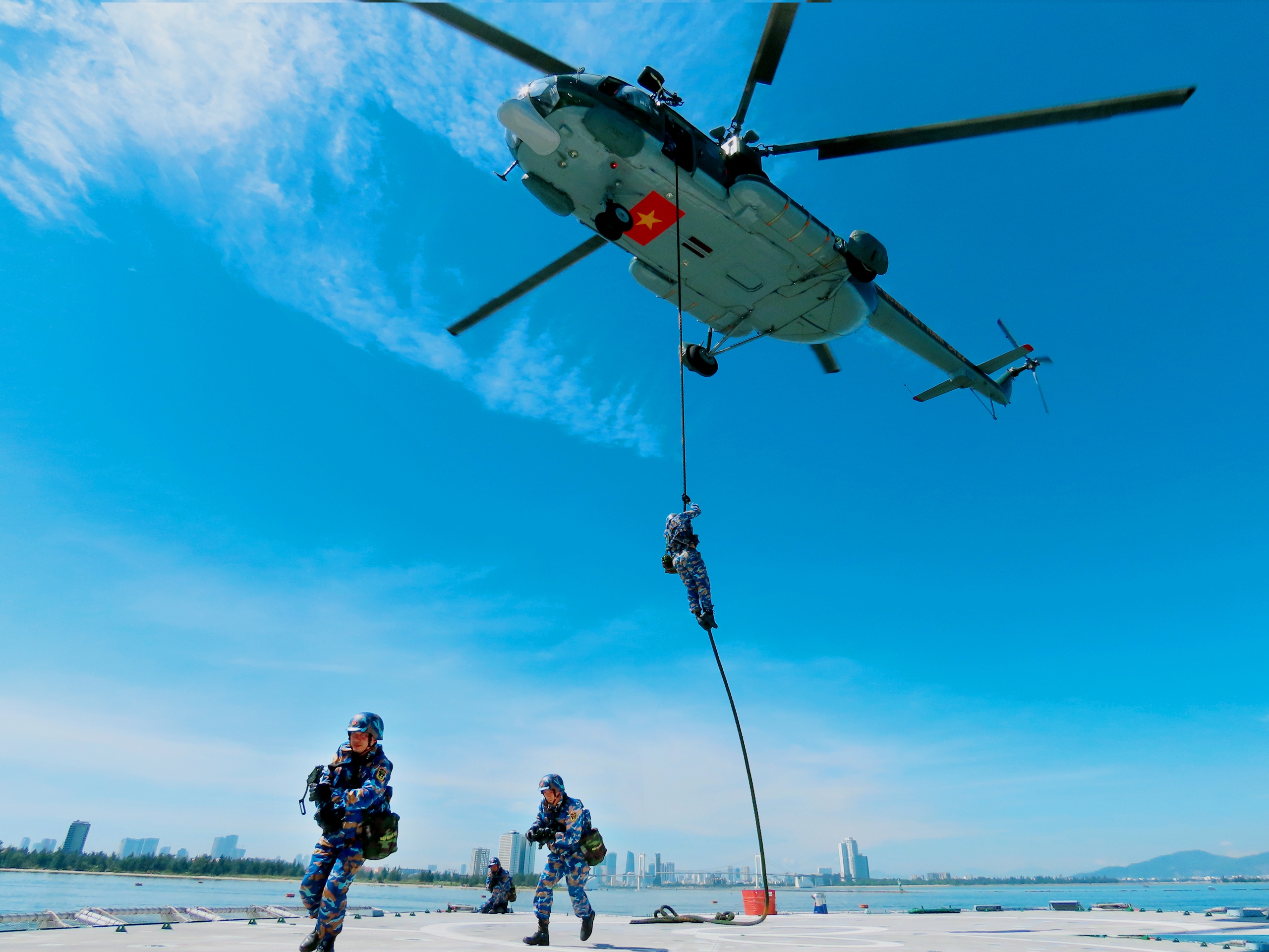 Lực lượng đặc biệt tinh nhuệ 8 Chiêm ngưỡng sức mạnh Lữ đoàn Đặc công Hải quân 126 - Ảnh 8.