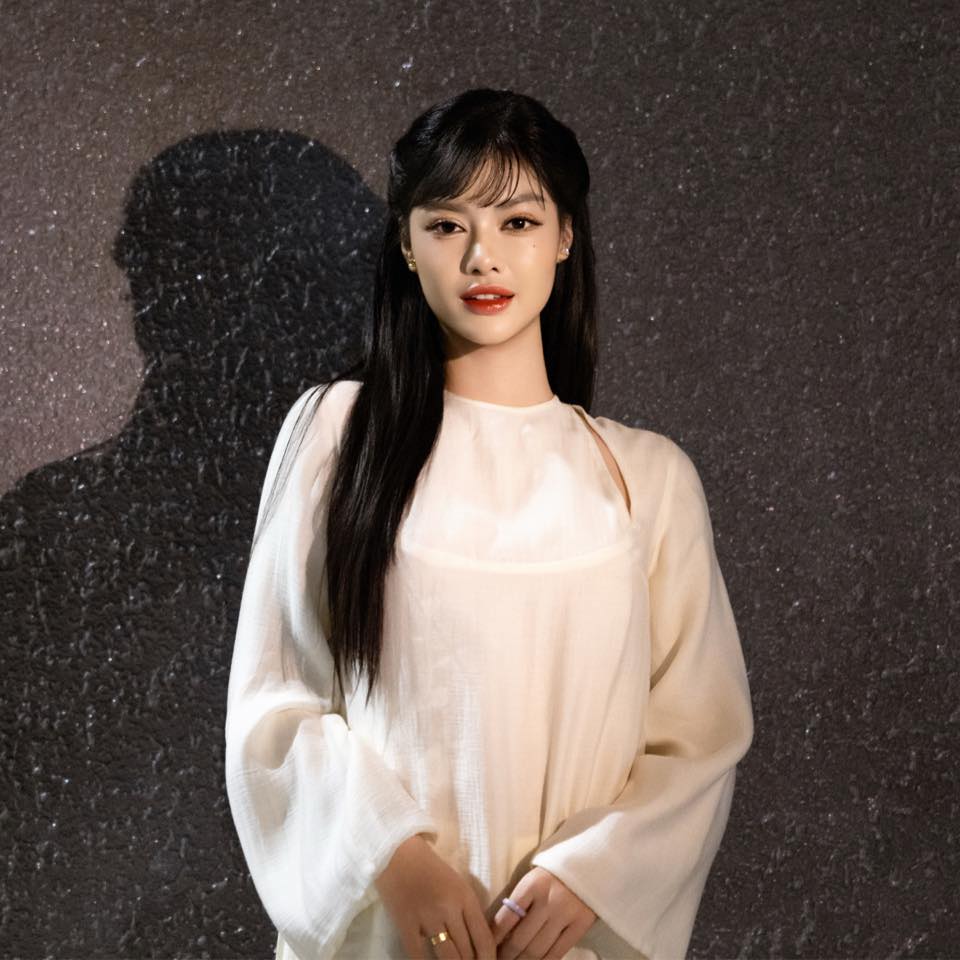 Lona Kiều Loan lên tiếng về bức ảnh bé trai nghi là con đầu lòng: 