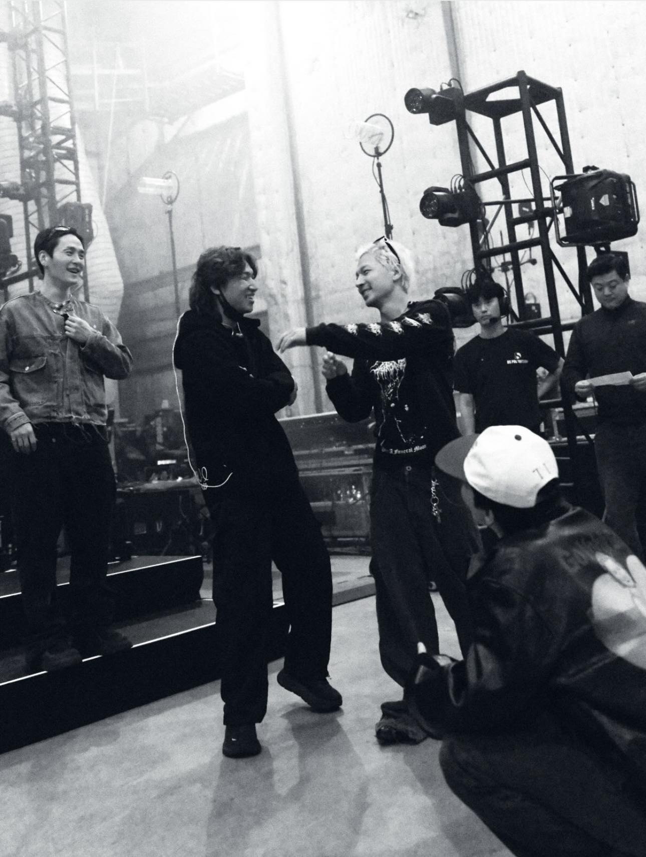 1775886043 627 Ong hoang showbiz het thoi bi dai quoc gia cam