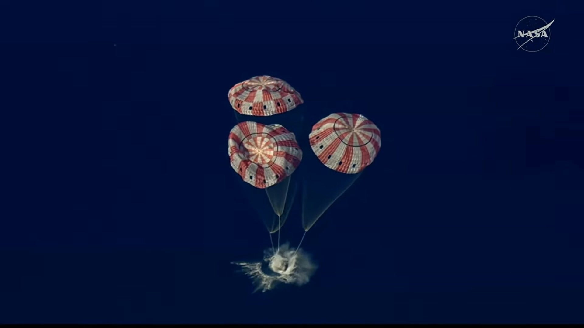 1775886369 297 Toan bo qua trinh vuot hoa nguc 2800 do C