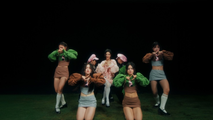 Ca sĩ Hàn Quốc Lee Rayeon hát tiếng Việt - 2