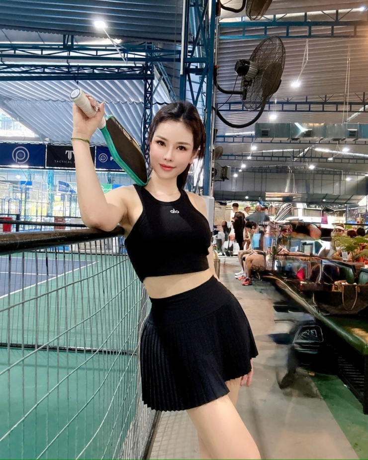 Tủ đồ chơi pickleball ít trùng lặp của Đào Lan Phương - 8