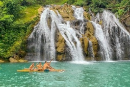 Thác nước tuyệt đẹp ở Quảng Trị hút khách tới 'chữa lành', ăn đặc sản lạ, ngon