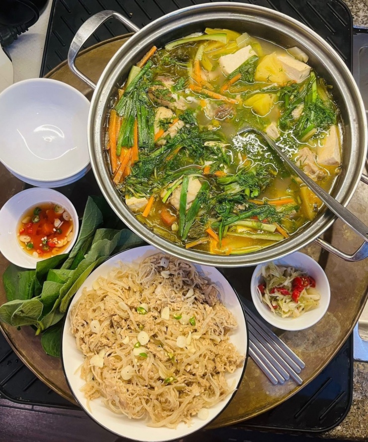 Mâm cơm cầu kỳ 6 người ăn của bà mẹ Nghệ An 7 Mâm cơm cầu kỳ 6 người ăn của bà mẹ Nghệ An - 6