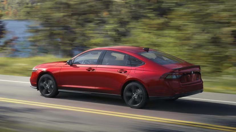 Ô tô thương hiệu nào tiết kiệm nhiên liệu nhất? 3 Ô tô thương hiệu nào tiết kiệm nhiên liệu nhất? - Ảnh 3.