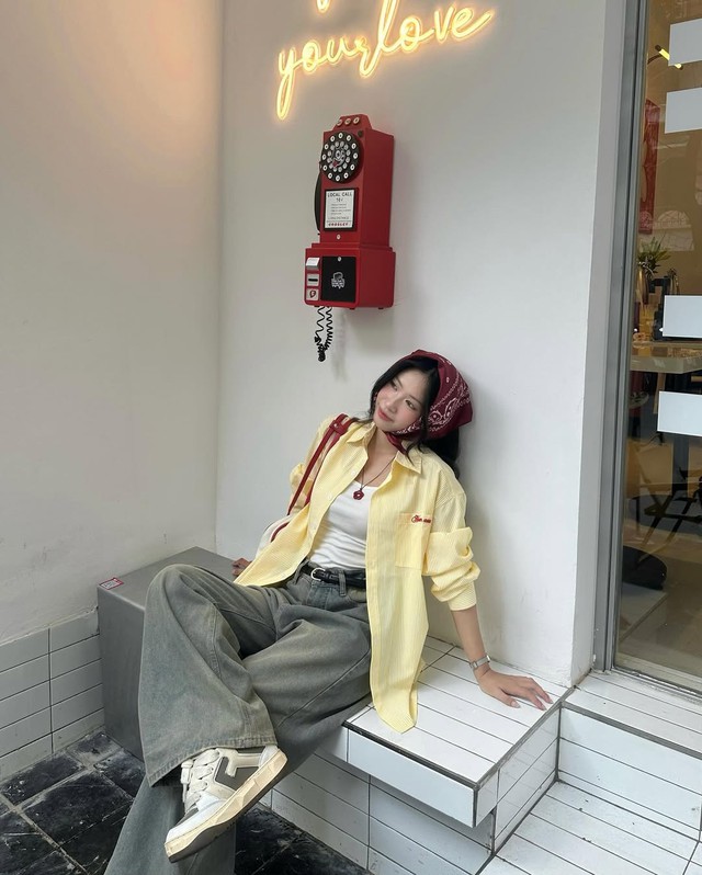 Tạo sự khác biệt với cách phối áo sơ mi khoác ngoài trang phục- Ảnh 6.