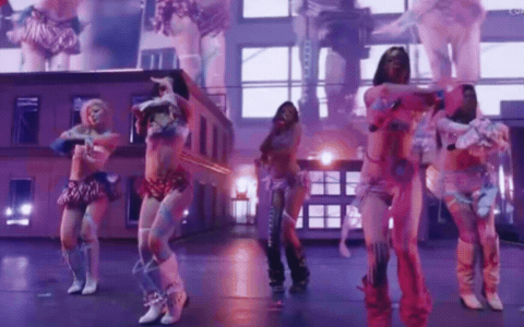 1775900410 950 5 my nhan bao nhat hien tai bi che tung